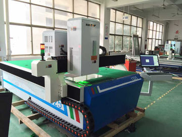 中国 空冷大きい刻む区域 2500 * 1300mm の 3D ガラス レーザーの彫版機械 4000HZ サプライヤー